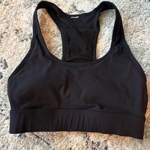 Fabletics On-The-Go Medium Sports Bra